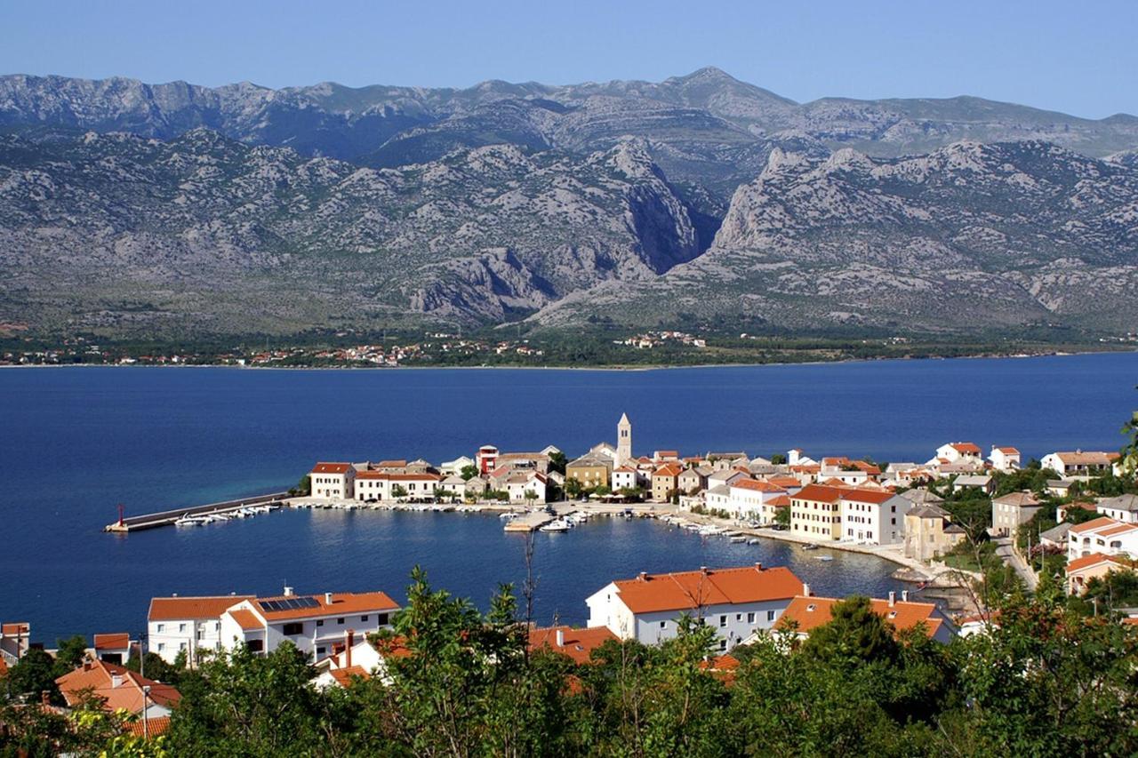 Apartments And Rooms By The Sea Vinjerac, Zadar - 3248 المظهر الخارجي الصورة