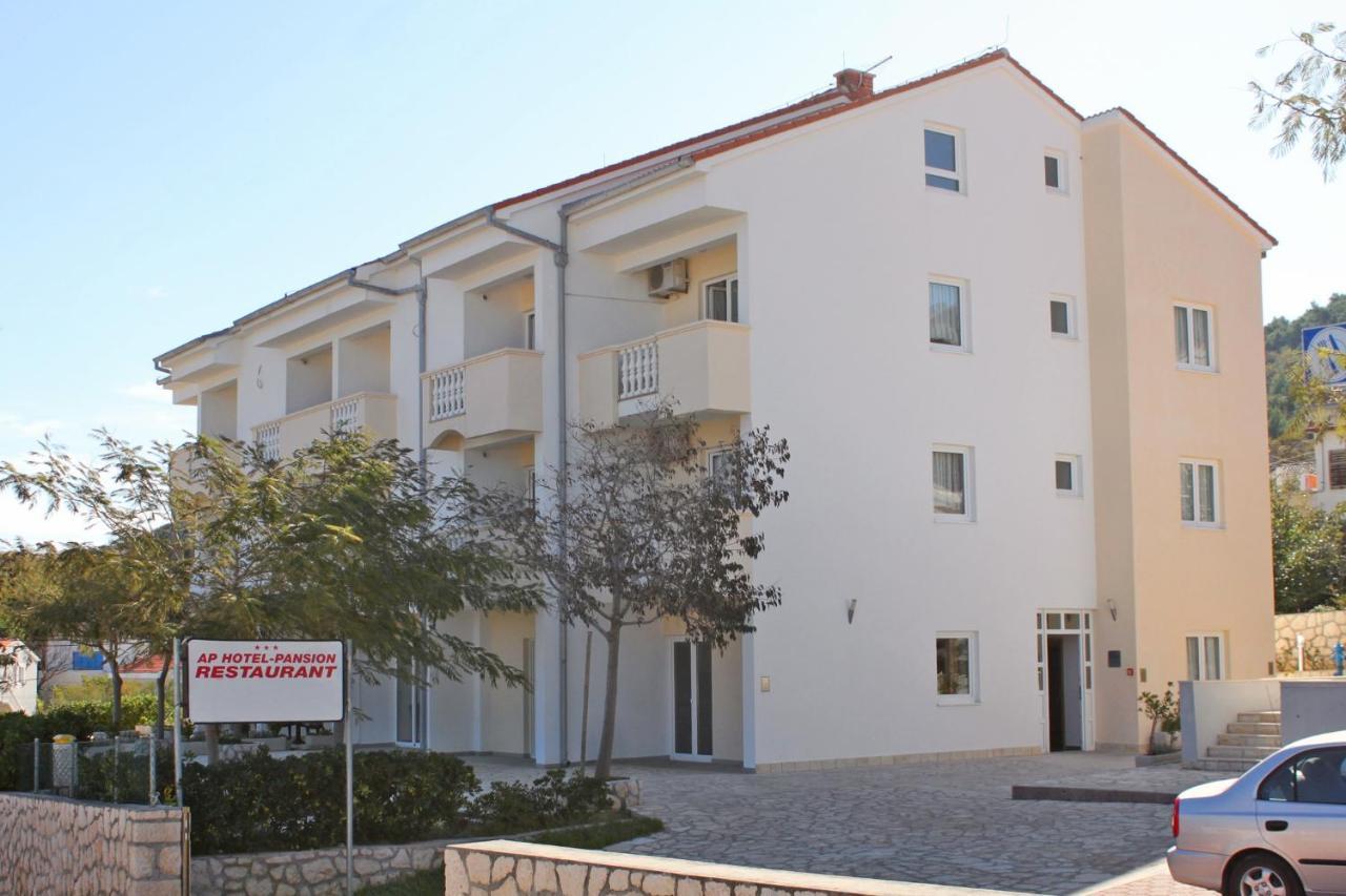 Apartments And Rooms By The Sea Vinjerac, Zadar - 3248 المظهر الخارجي الصورة