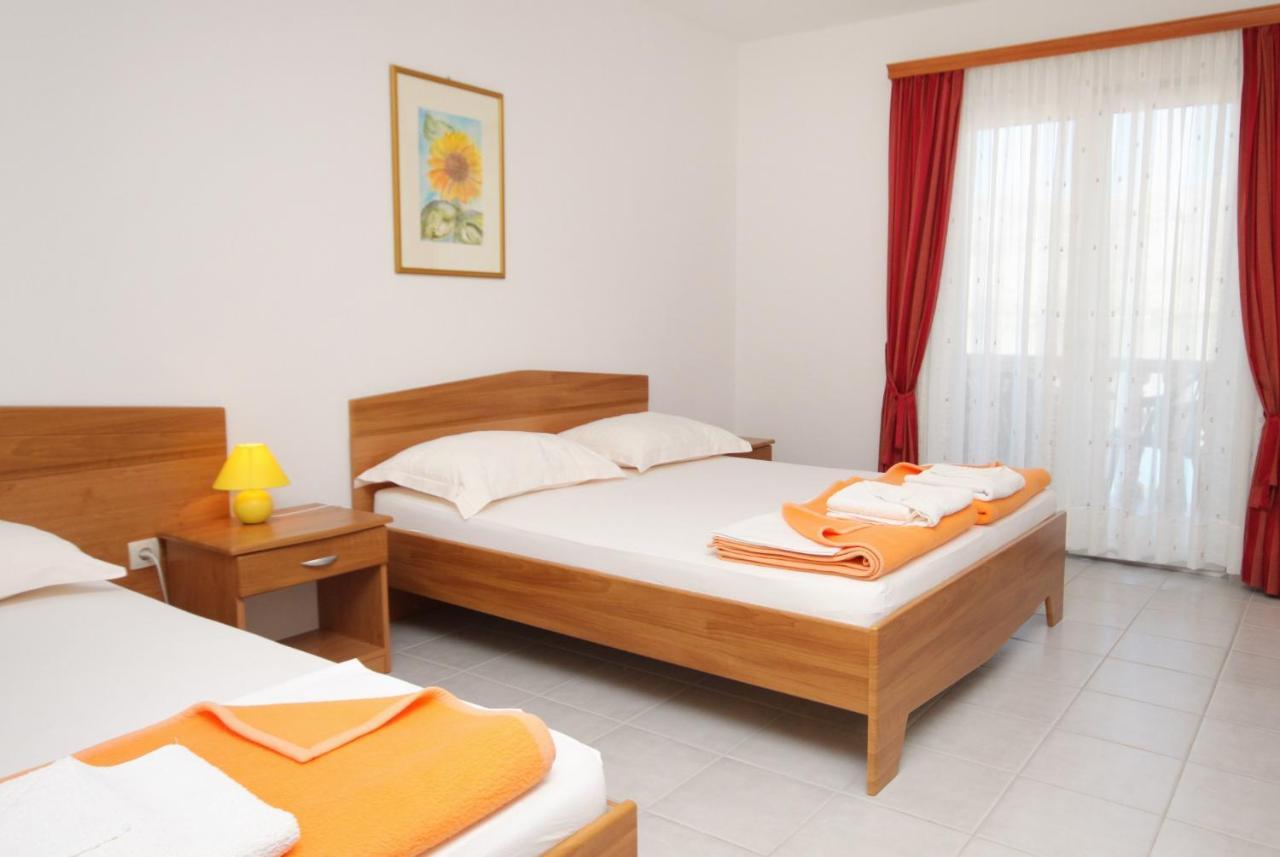 Apartments And Rooms By The Sea Vinjerac, Zadar - 3248 المظهر الخارجي الصورة