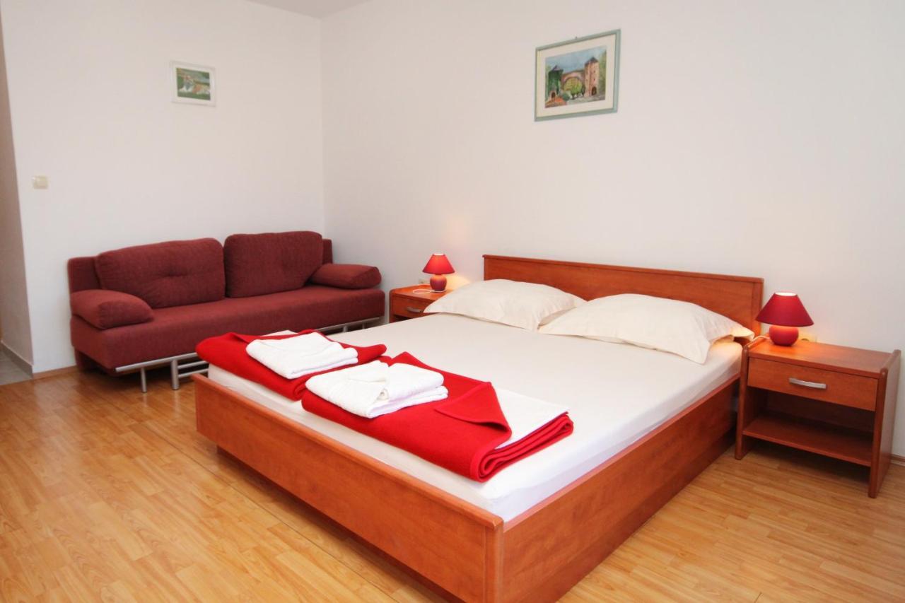 Apartments And Rooms By The Sea Vinjerac, Zadar - 3248 المظهر الخارجي الصورة
